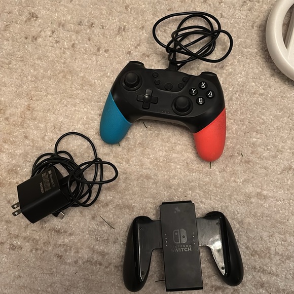 Nintendo Switch with Black Joy-Con, accessories - Picture 2 of 6